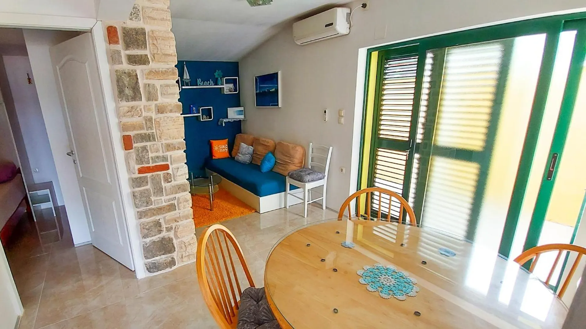 Seaside Holiday House Turanj, Biograd - 23650 0*, Turanj